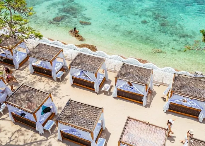 Bora Bora Beach Club & Hotel