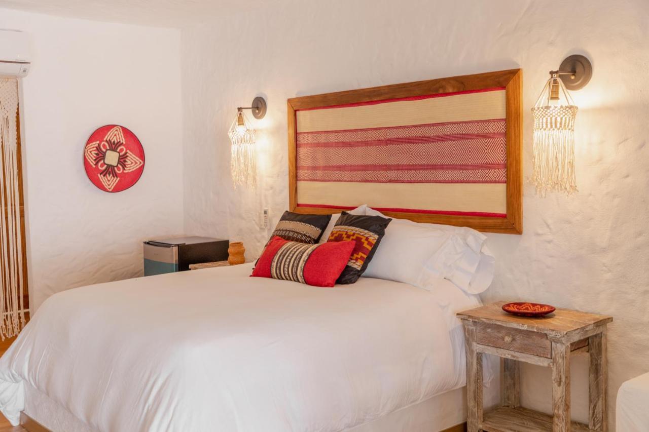 Bora Bora Club & Hotel 4*