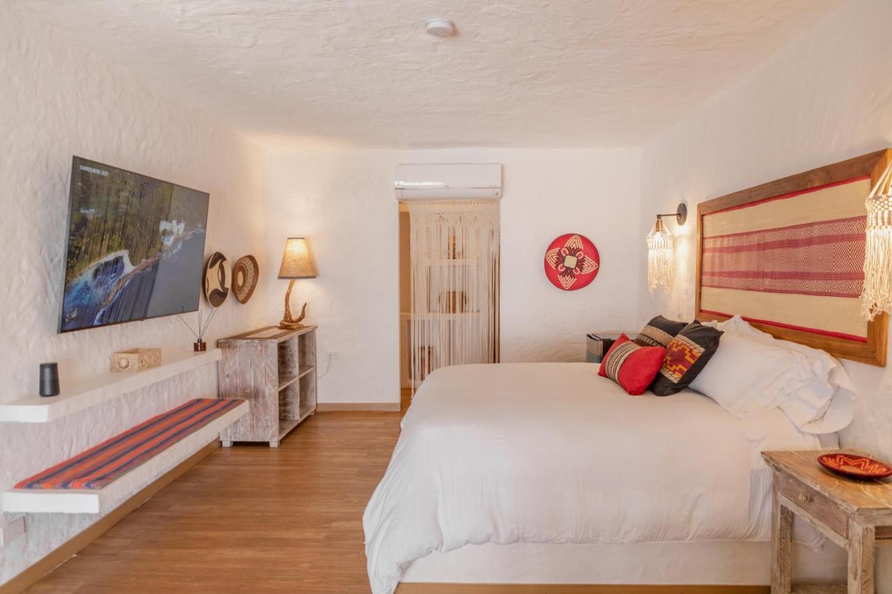 Bora Bora Club & 4* Isla Grande (Cartagena)